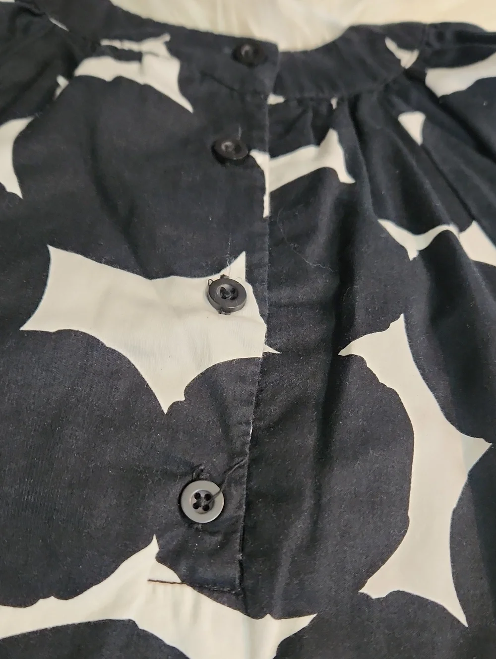 Polka Dot Puff Sleeve Dress - Girls Size:5 - Brand: Carters - Color: Black/white